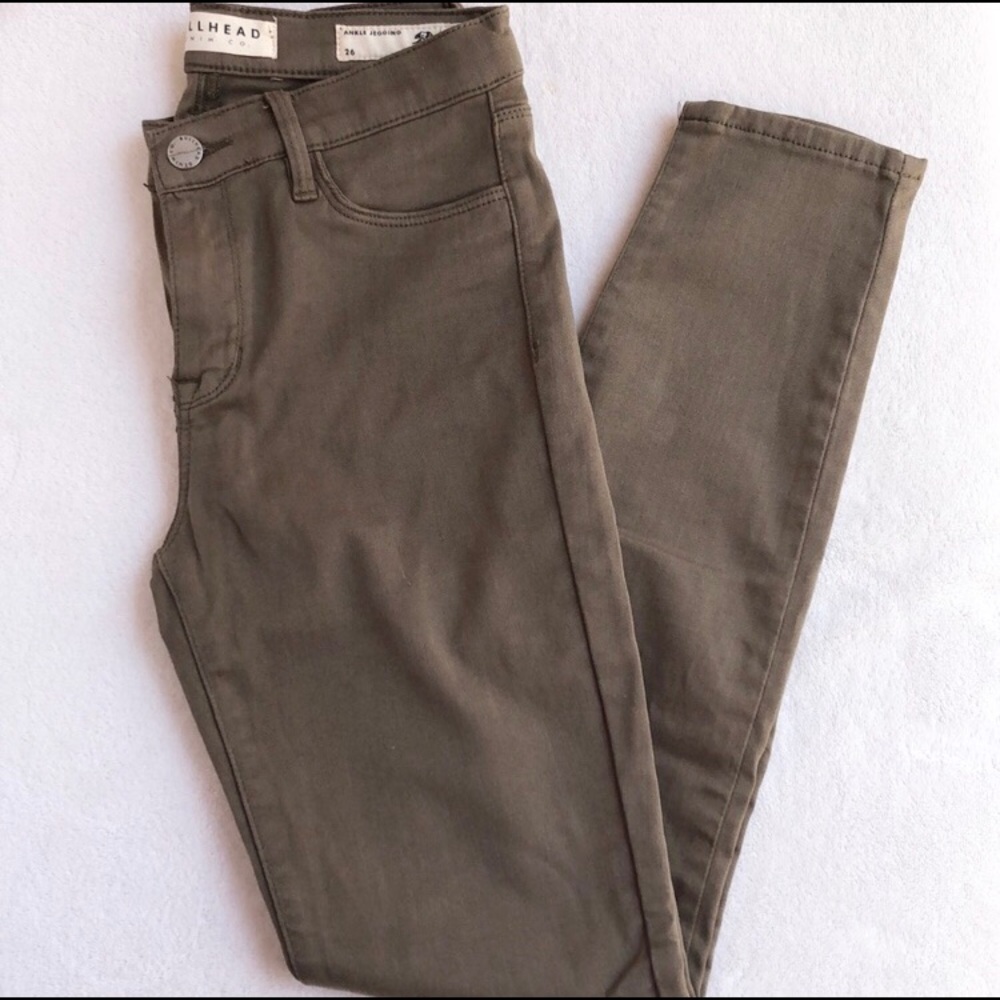 Bullhead Olive Ankle Jeggings size 26